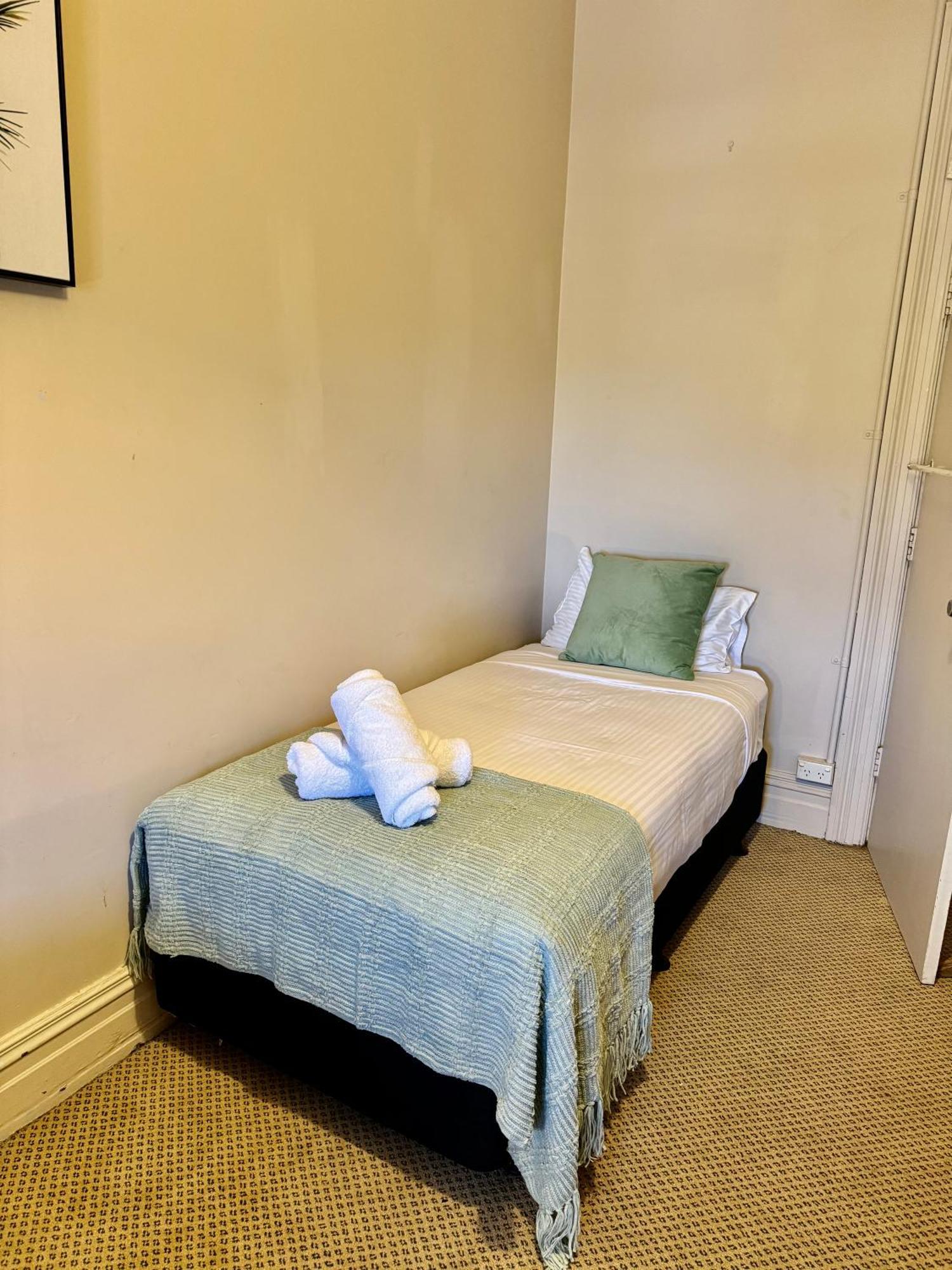 The Commercial Hotel Wallerawang 外观 照片